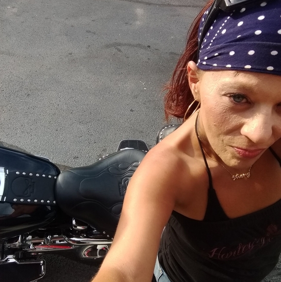 I sale high-end make up Vs Hd lots of bags ipsy to - Picture 2 of 4